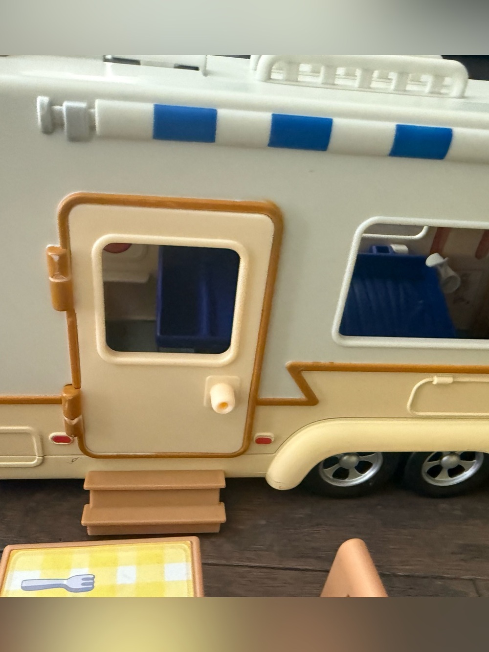 Disney Bluey Camping Playset W/ Car Camper Figures Tent Surf boards - Picture 5 of 16